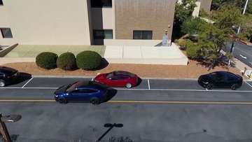 Tesla'dan akılalmaz park testi