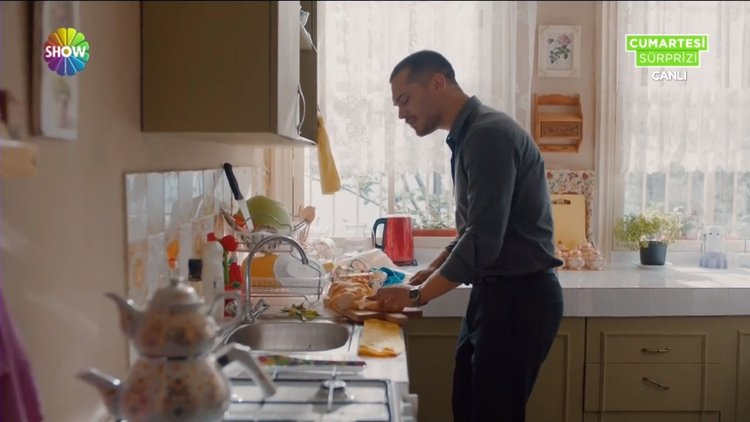 Çağatay Ulusoy'un türkü performansı