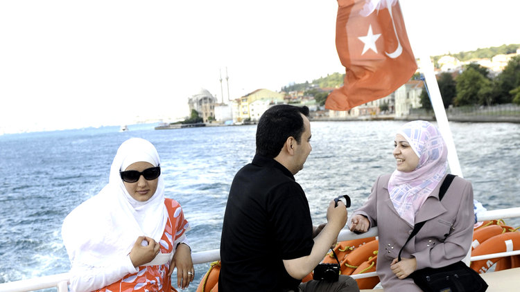 ARAPLAR İSTANBUL'U SEVDİ