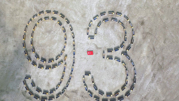 KAMYONLARDAN ÖZEL KOREOGRAFİ