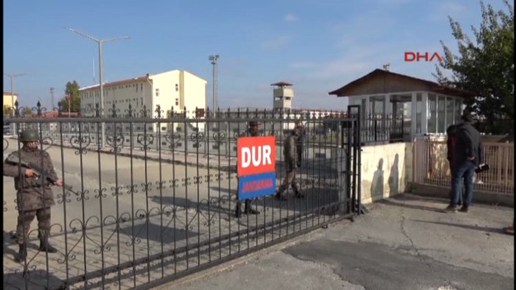 Selahattin Demirtaş misafir odasında tutuluyor