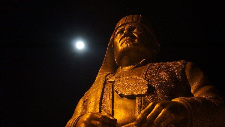 Süper ay Edirne'de böyle görüntülendi