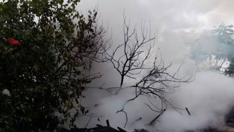 Eyüp'te çıkan yangında 3 yaşındaki çocuk yanarak öldü