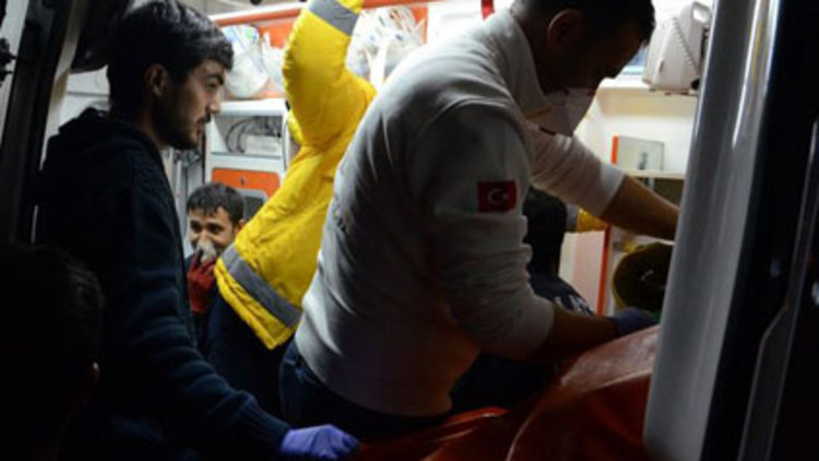 Su tankı boyarken zehirlendiler