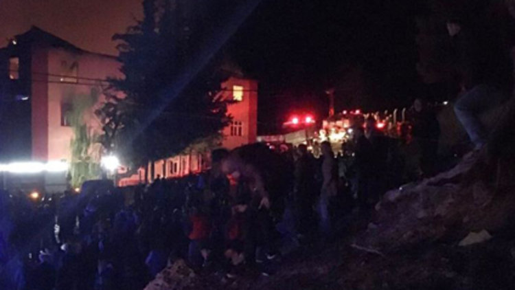 Adana'da kız öğrenci yurdunda yangın; 3 öğrenciye ulaşılamıyor