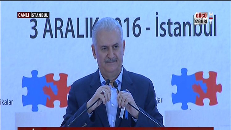Başbakan: Zihinlerdeki engelleri kaldırıyoruz