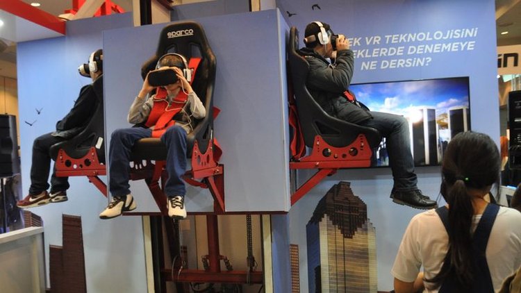 BU DA 'EGLENCE'NİN FUARI