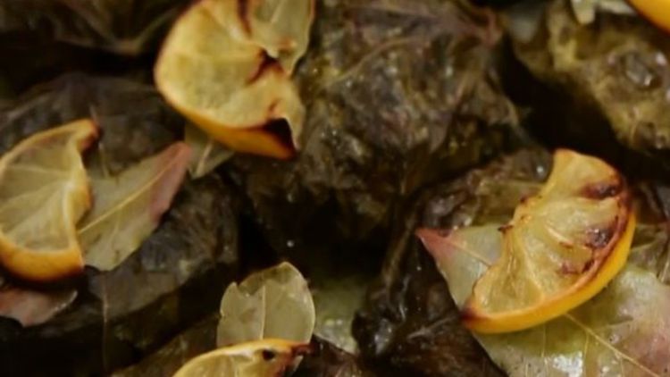 Asma Yaprağında Levrek tarifi