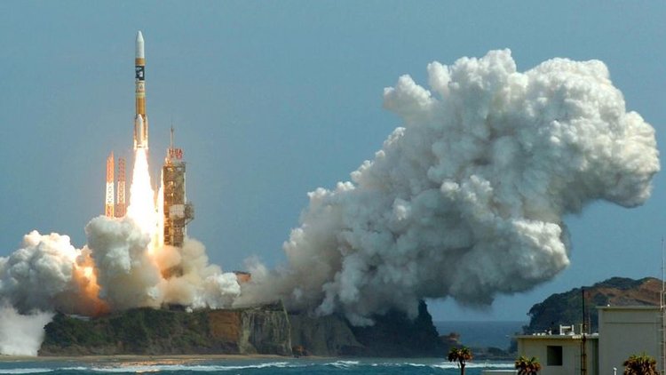 ÇÖPÇÜ ROKET FIRLATILDI