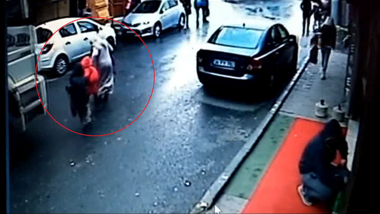 HAFRİYAT KAMYONU CAN ALDI