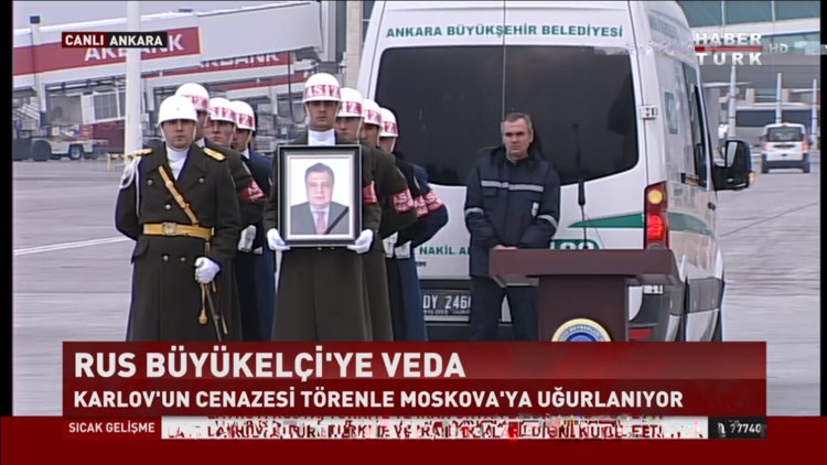 Karlov, devlet töreniyle uğurlanıyor