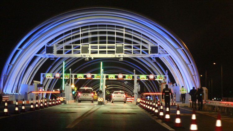 Avrasya Tüneli'nden ilk geçişler