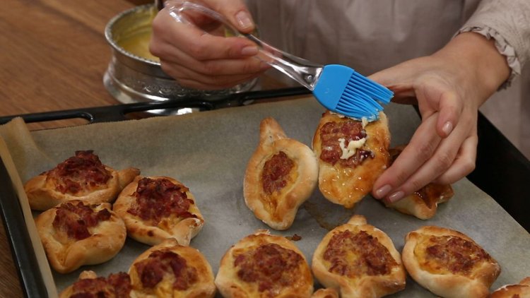 Nursel'in Evi'nde "Pastırmalı Pide" Tarifi