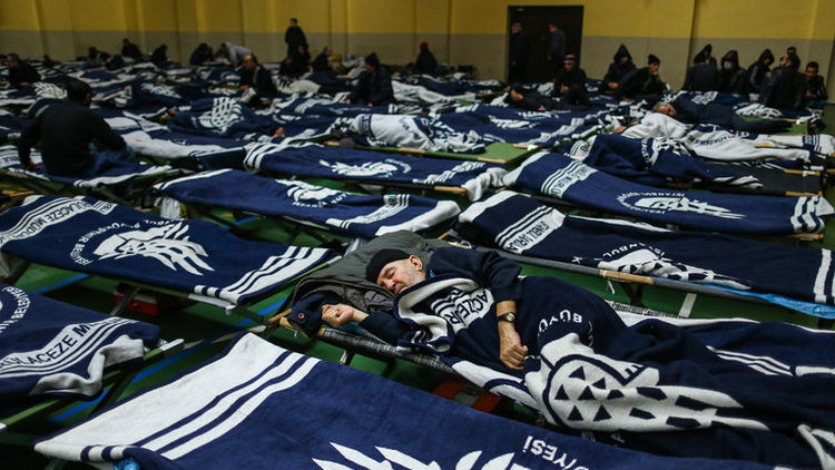 İBB evsizlere kapılarını açtı