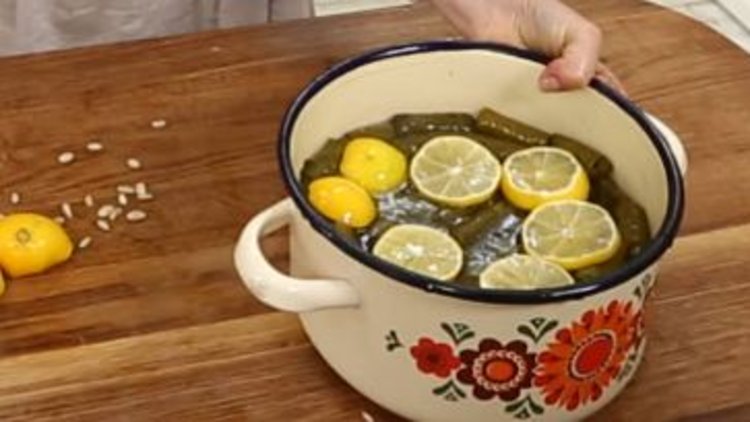 43 saniyede "Yaprak Sarması" tarifi