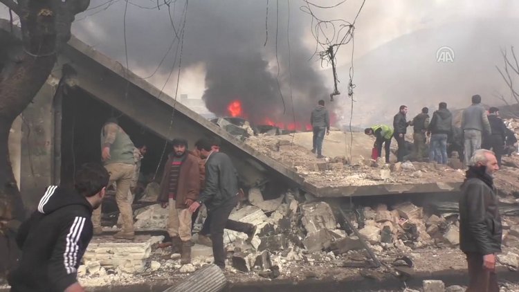 Azez'de bomba yüklü araçla saldırı