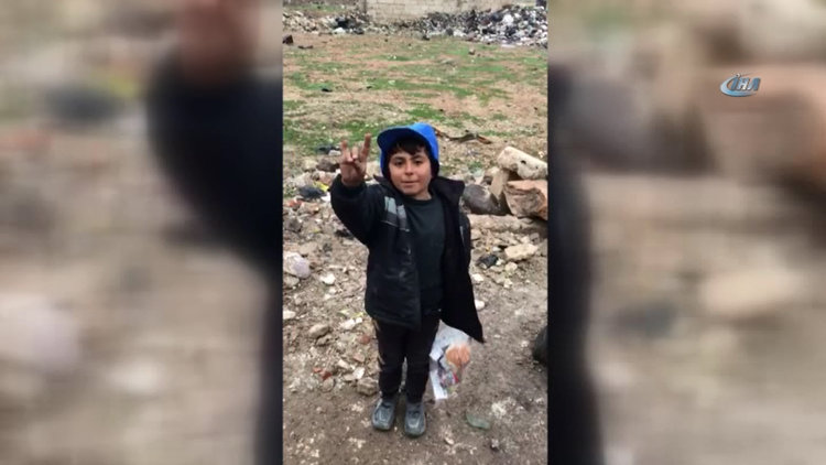 Türk askeri konvoyu El Bab yolunda görüntülendi