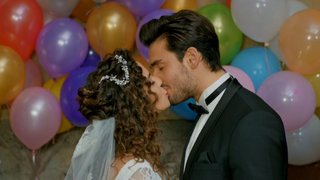 Yasemin ve Sarp'ın kavuşması Özdemir'ler ve Civan'ları birbirinden ayrılamayacak iki aileye dönüştürdü.