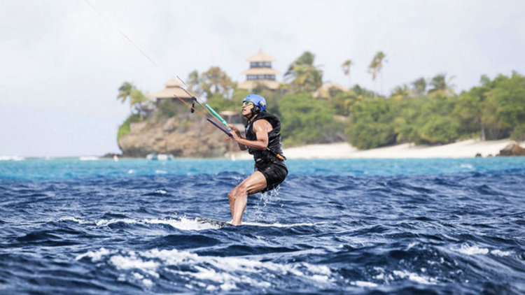 8 yılın acısını tatilde çıkartıyor!