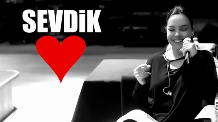 Ebru Gündeş'den Reza Zarrab'a 14 Şubat mesajı!