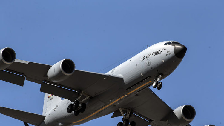 İncirlik Üssü'nde hava trafiği