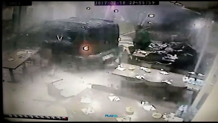 Restorana böyle daldı