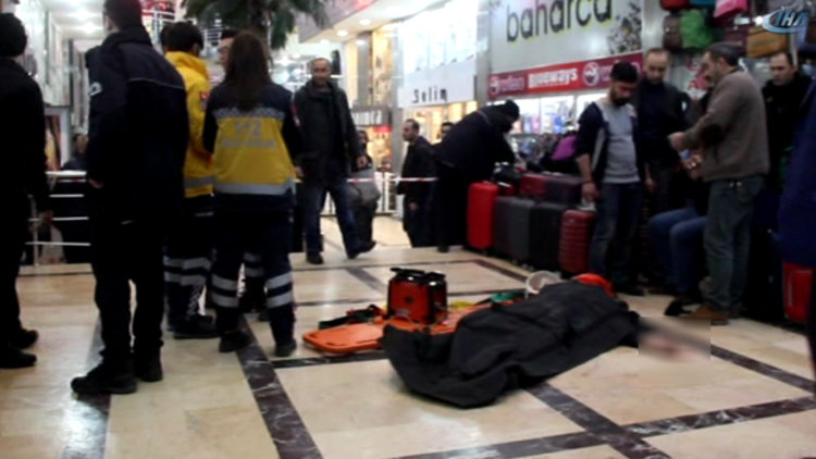 Erzurum'da  iş merkezinde feci ölüm