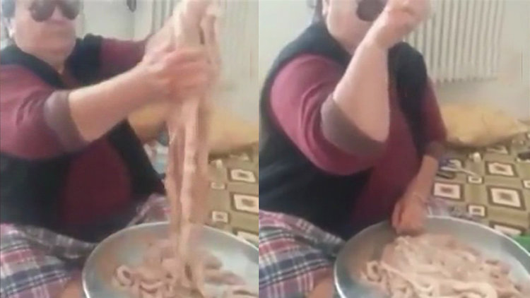 Mumbar dolması yapan kadından Nusret taklidi