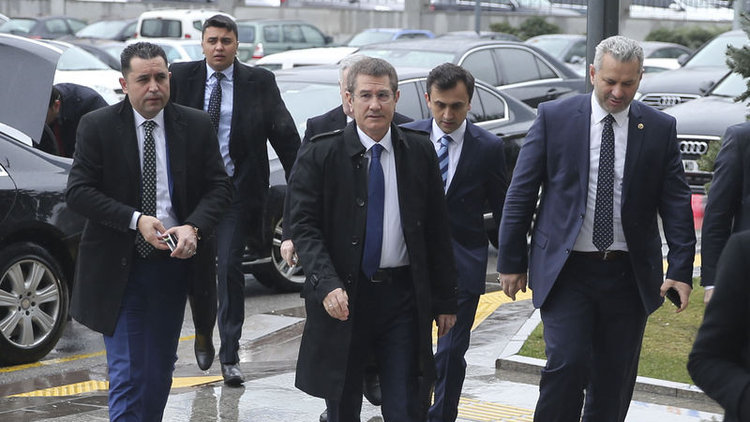Başbakan Yıldırım, partisinin milletvekilleriyle bir araya geldi