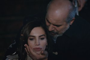 Ece, Süreyya'yı vurdu