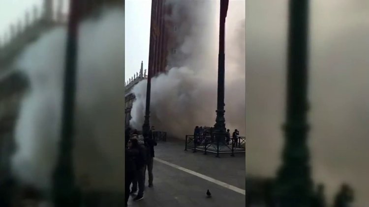 Venedik'te gaz bombalı mücevher soygunu!