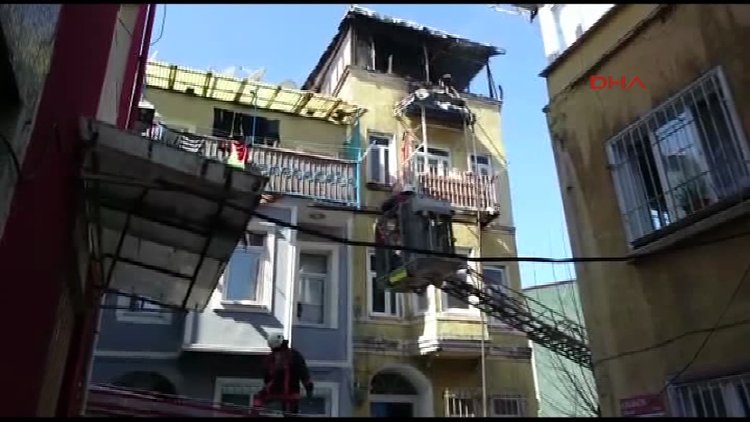 Beyoğlu Tarlabaşı'nda çıkan yangında 3 çocuk öldü