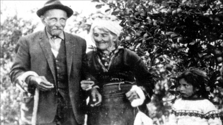 Aşık Veysel - Güzelliğin On Para Etmez