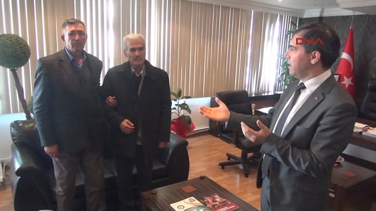 Niğde Şehit polis Sekin'in babası, Halisdemir'in kabrini ziyaret etti