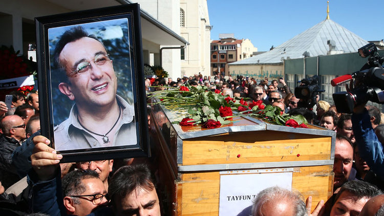 Gazeteci Tayfun Talipoğlu son yolculuğuna uğurlandı