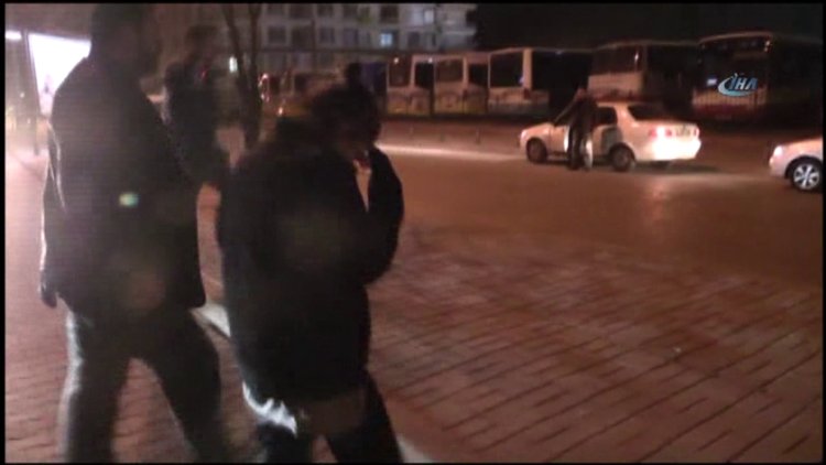 Konya'da fuhuş pazarlığı yapan hayat kadınlarına suçüstü