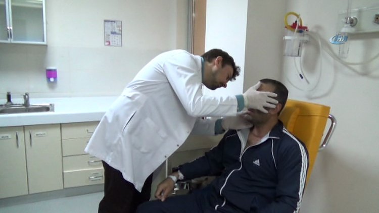 Muş'ta 8 saatlik boyun diseksiyonu ameliyatı