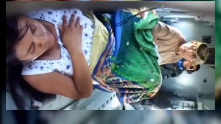 Sudan kaçtı havada doğurdu