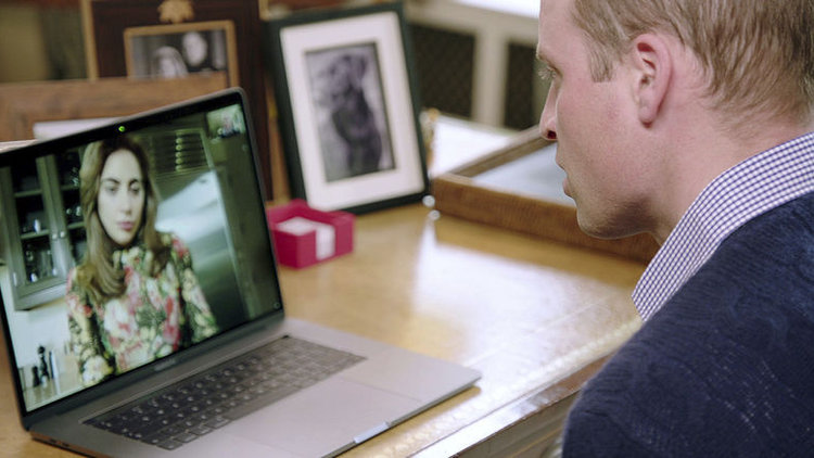 Lady Gaga Prens William'ı aradı