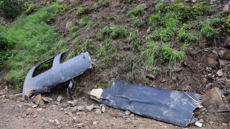 Düşen Yunan ordusuna ait helikoptere ulaşıldı: 4 ölü, 1 ağır yaralı!