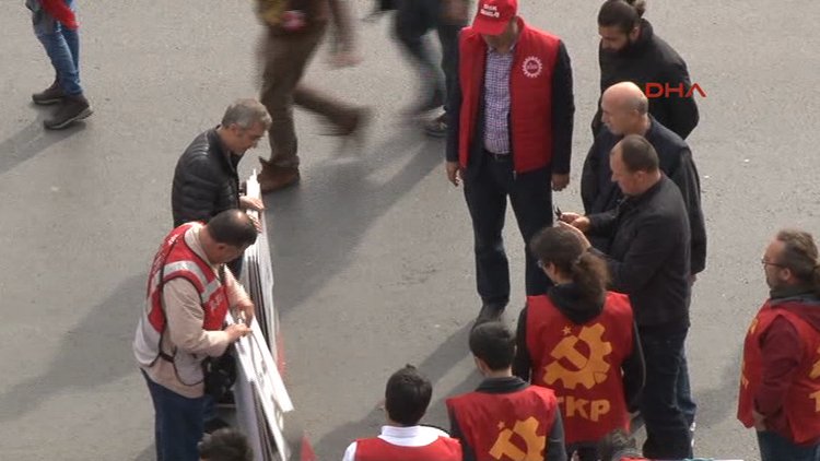 Bakırköy'deki 1 Mayıs kutlamalarında fotoğraflı kontrol
