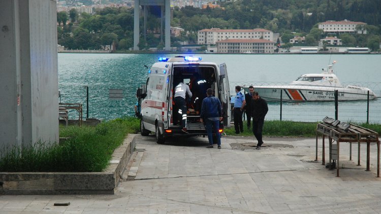 Köprüde intihar!