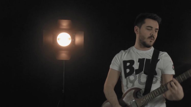 Kapalı - "Yeni Nesil Beşiktaş" marşı