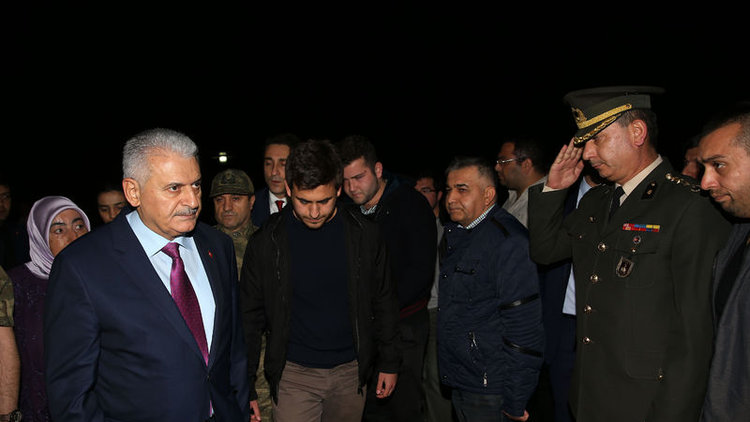 Başbakan Yıldırım'dan, şehit Tümgeneral Aydın'ın ailesine taziye