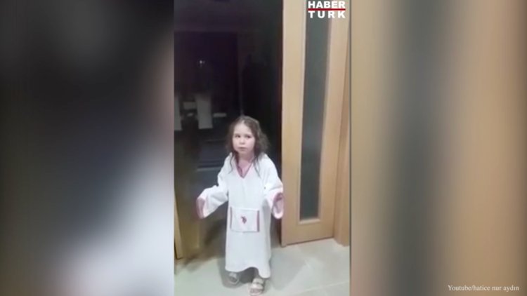 Annesi ve babasını kıskanan küçük kızın şirin yakarışı