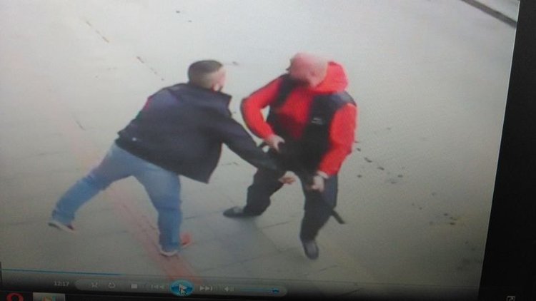 Sokak ortasında cinayet kamerada