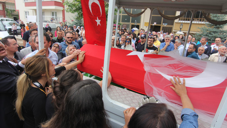 Şehit öğretmene veda