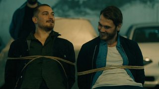 Celal, Sarp ve Mert'i yakaladığını sansada aslında büyük tuzağa kendisi düşüyor.