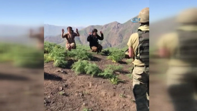 Teröristler böyle teslim oldu