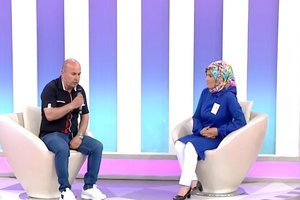Bektaş talip olduğu Ümmü için şiir okudu!